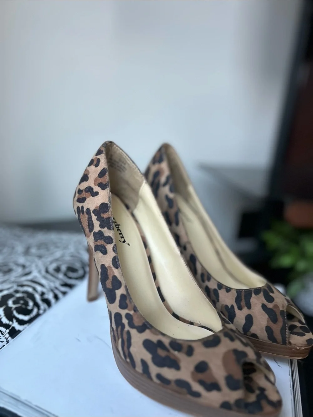 Leopard Print Peep-Toe Pumps - Brown/Black Jazzberyy 9 Leopard Print Platform Hi